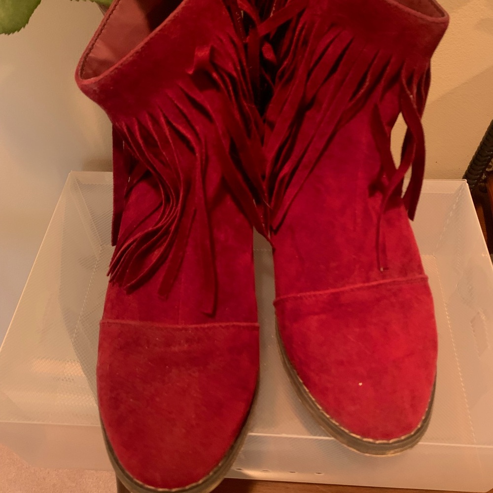 Practically new, deep burgundy fringed booties